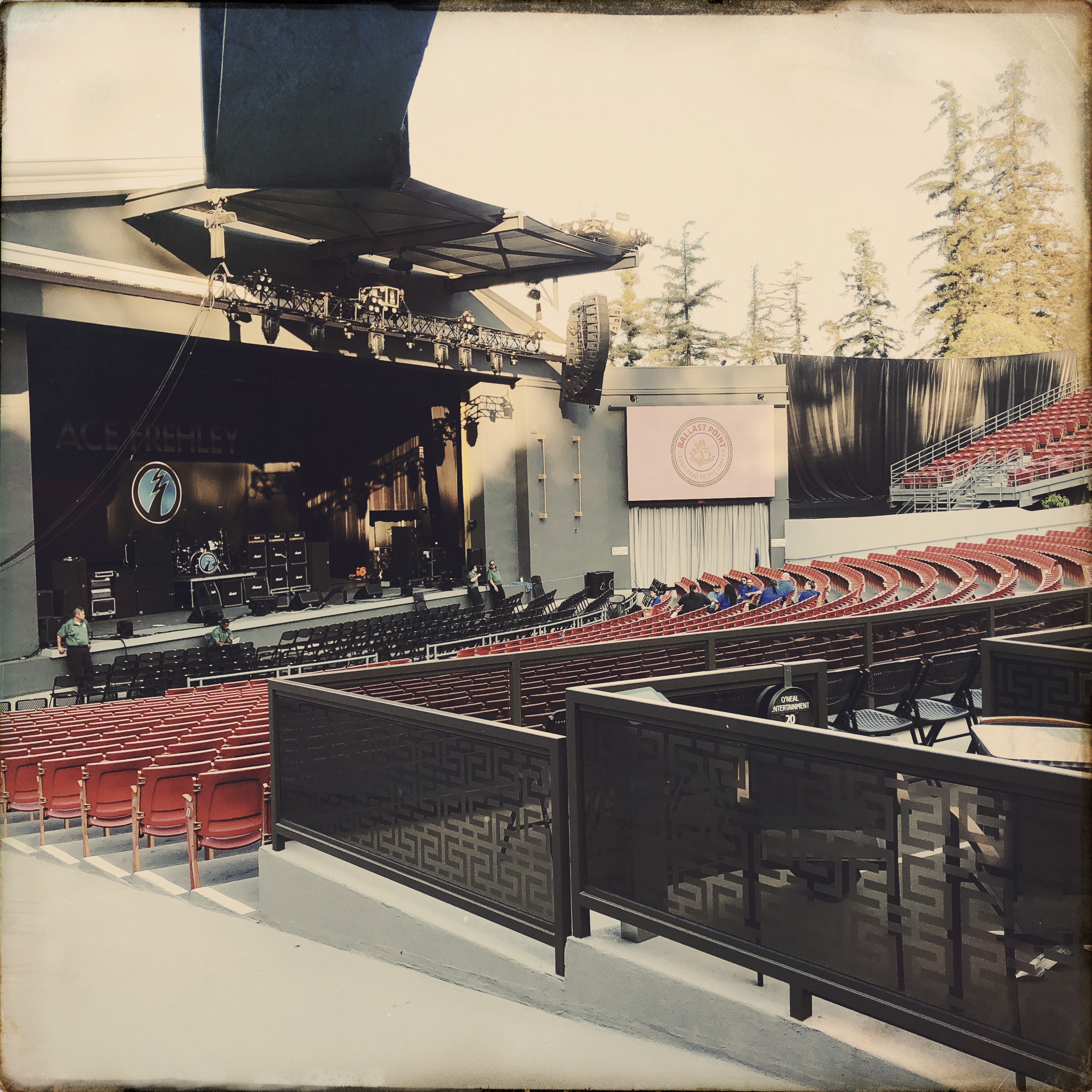 HipstamaticPhoto-555816028.102256