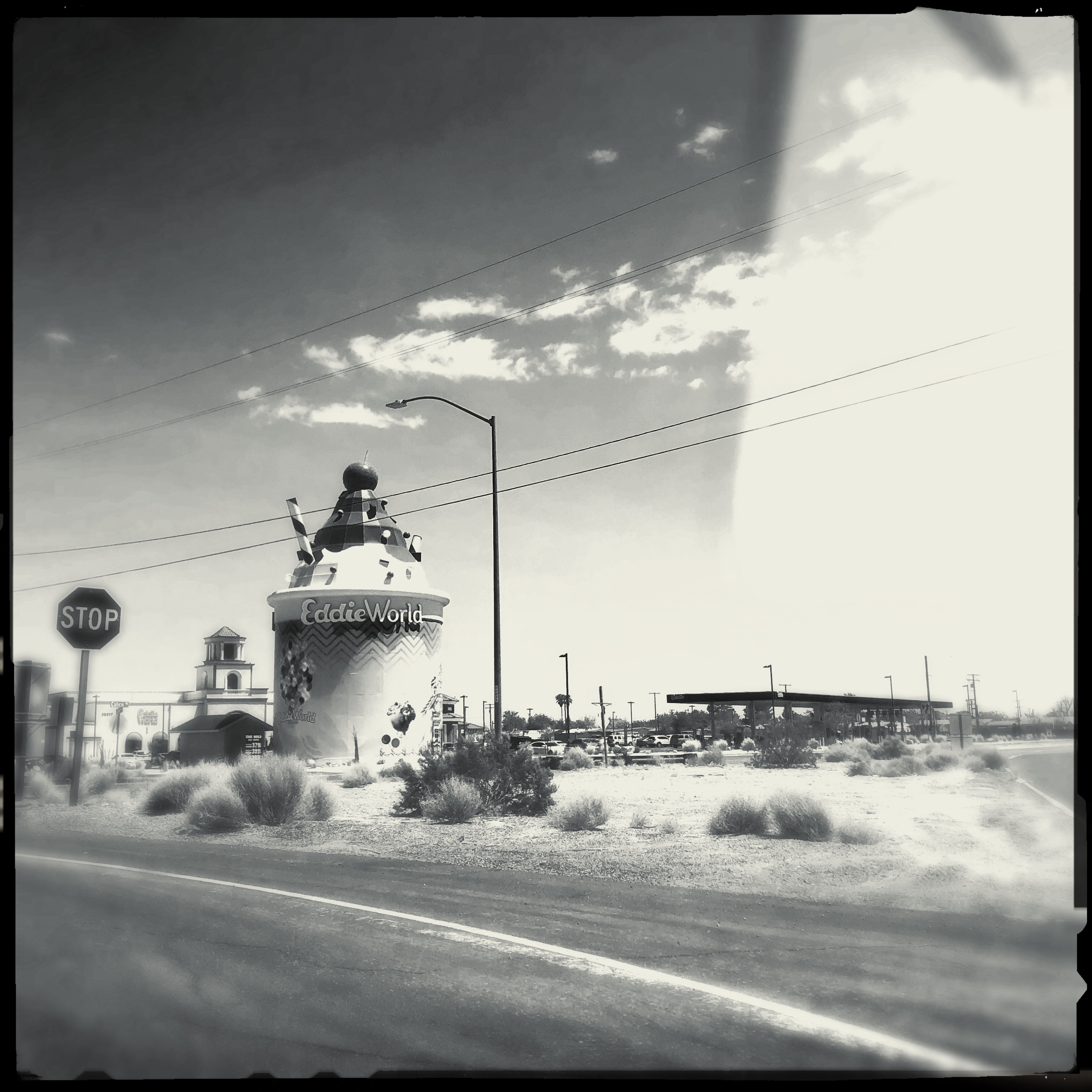 HipstamaticPhoto-555970899.218845