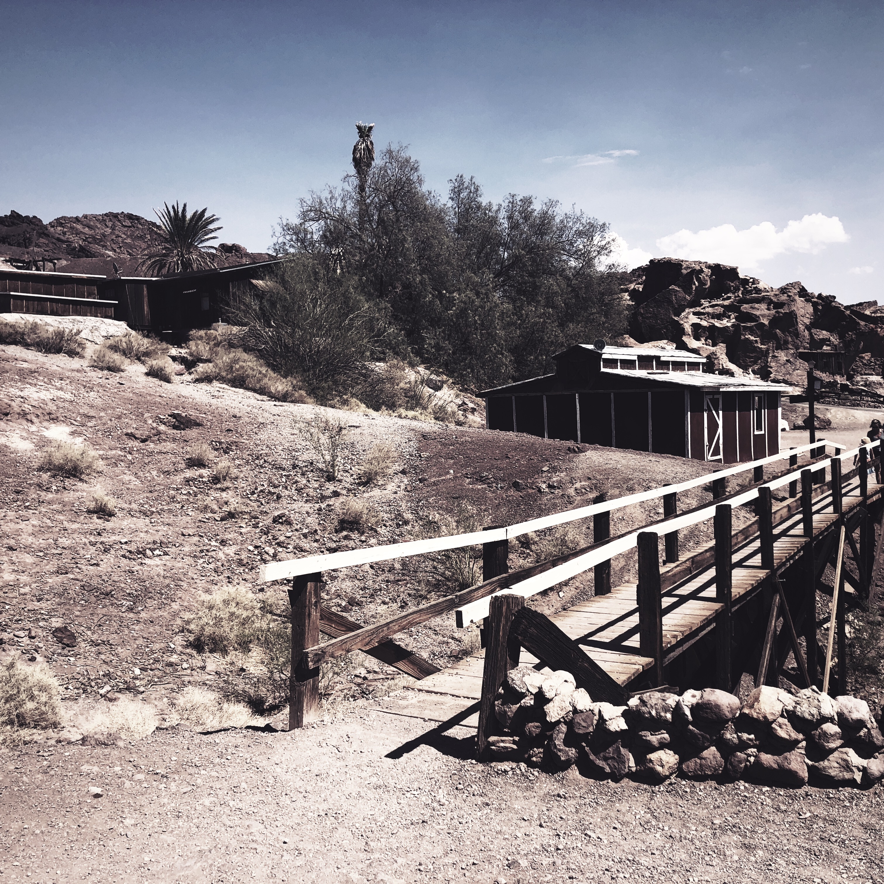 HipstamaticPhoto-555976086.666278