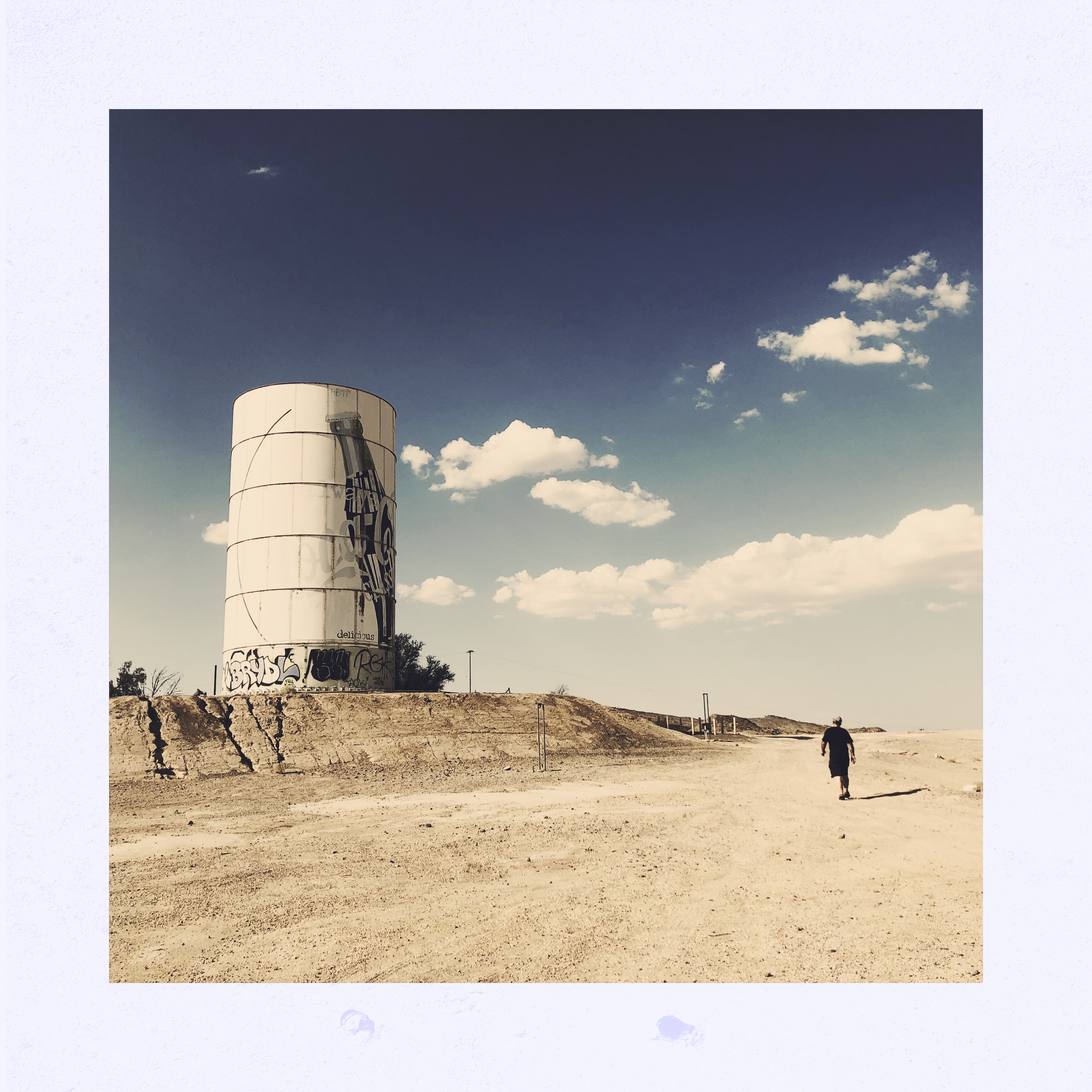 HipstamaticPhoto-555983361.301037