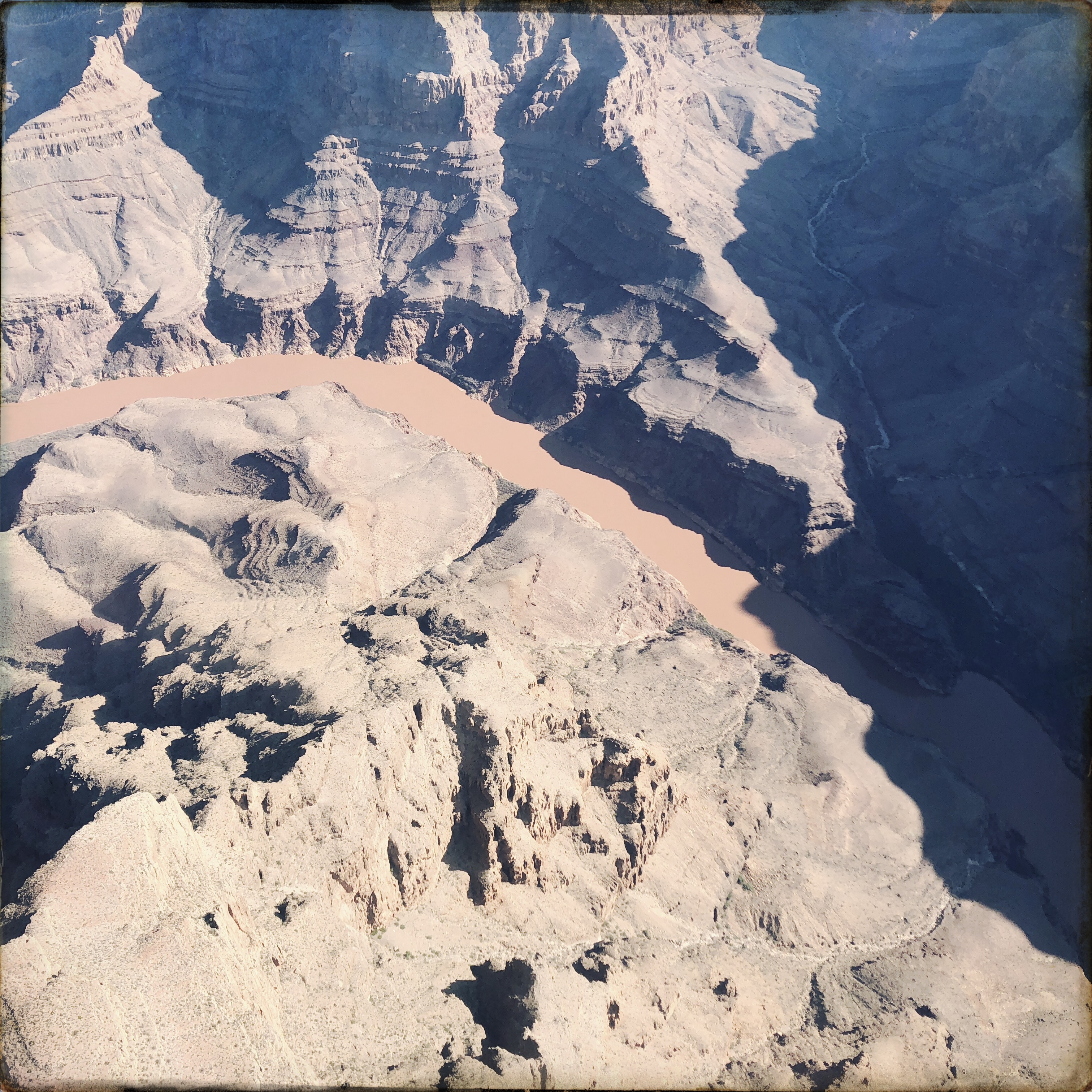 HipstamaticPhoto-556040182.867129