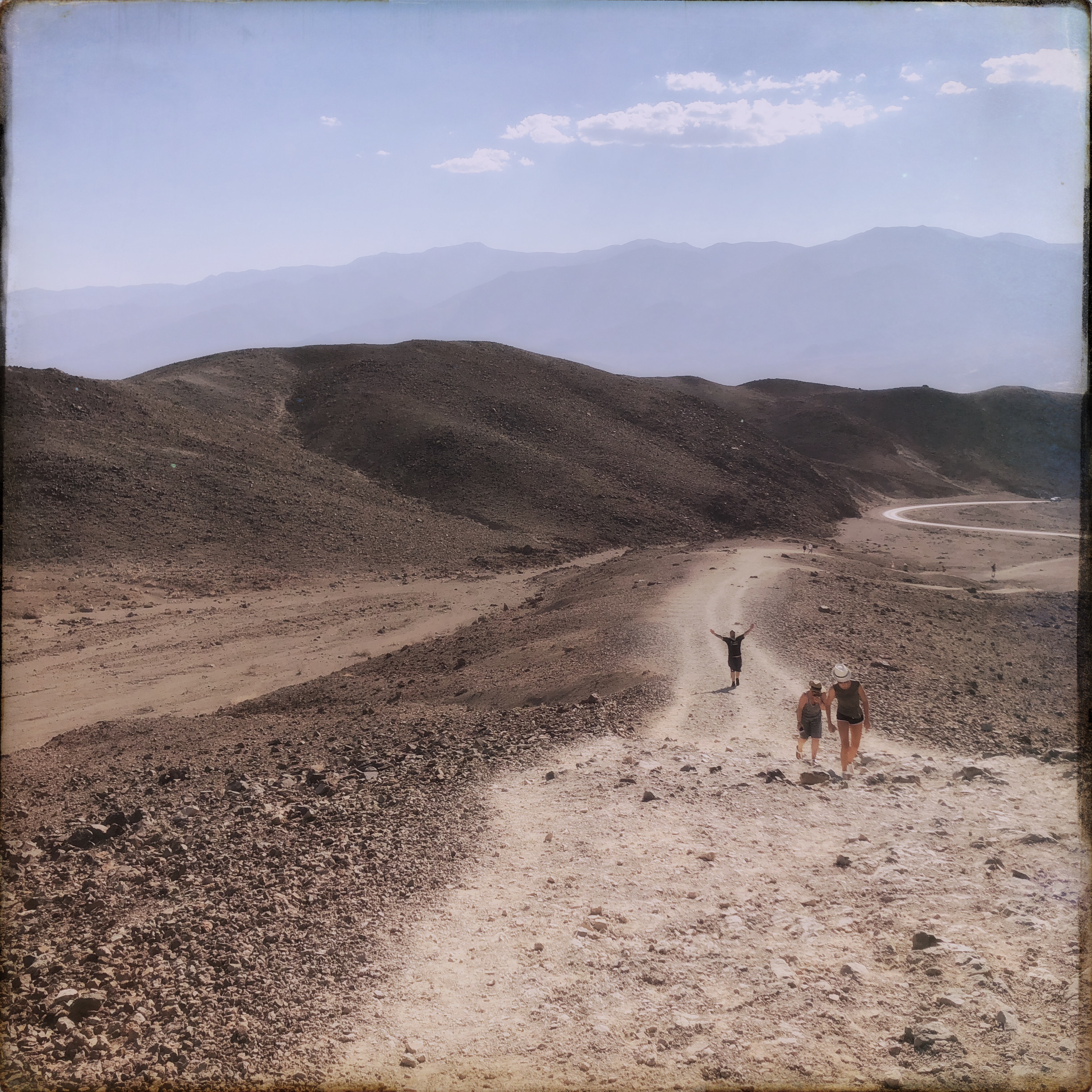 HipstamaticPhoto-556069301.865499