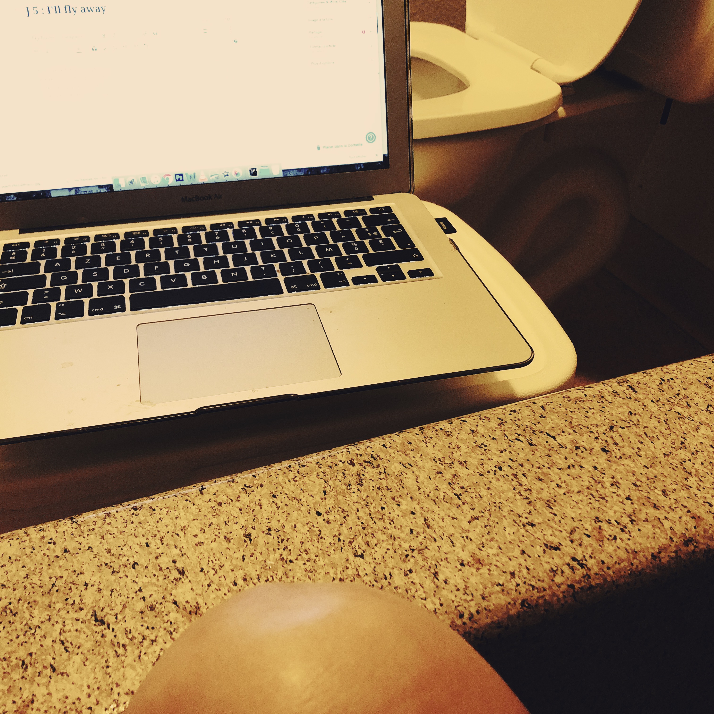 HipstamaticPhoto-556126619.904335