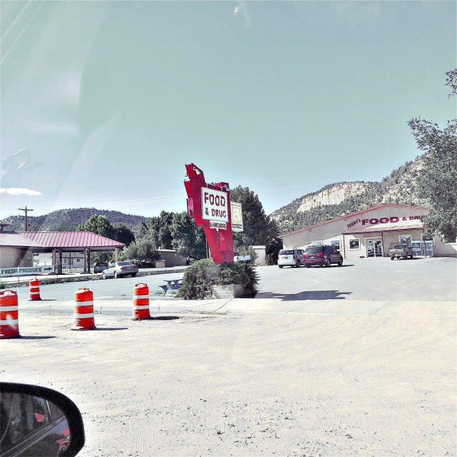 HipstamaticPhoto-556324058.312947