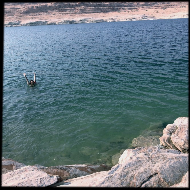 HipstamaticPhoto-556415332.308309