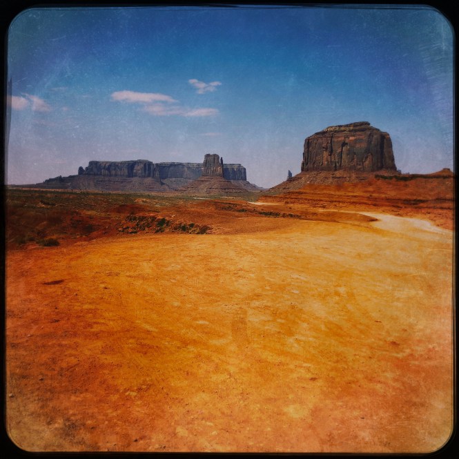 HipstamaticPhoto-556491687.010873