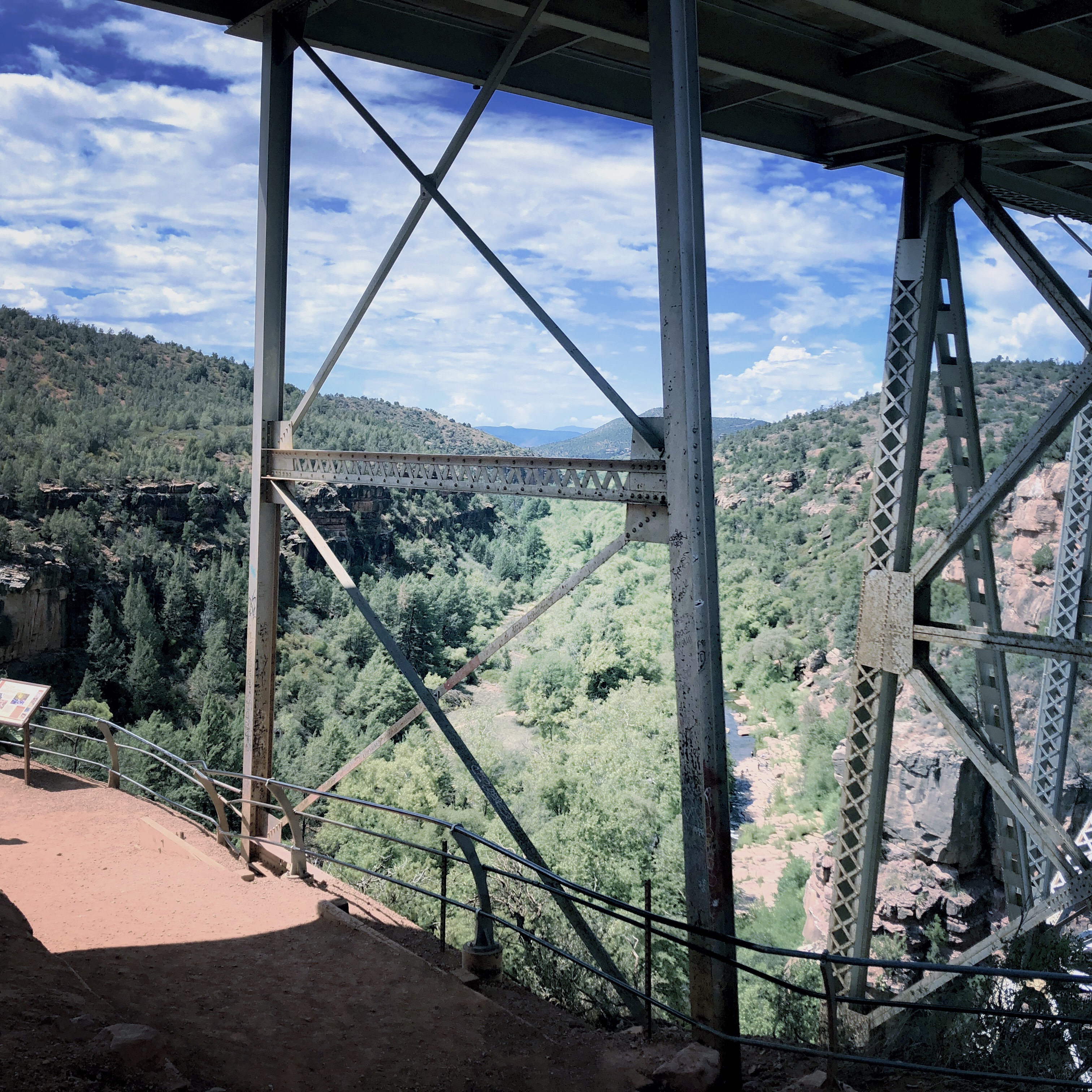 HipstamaticPhoto-556655381.610021