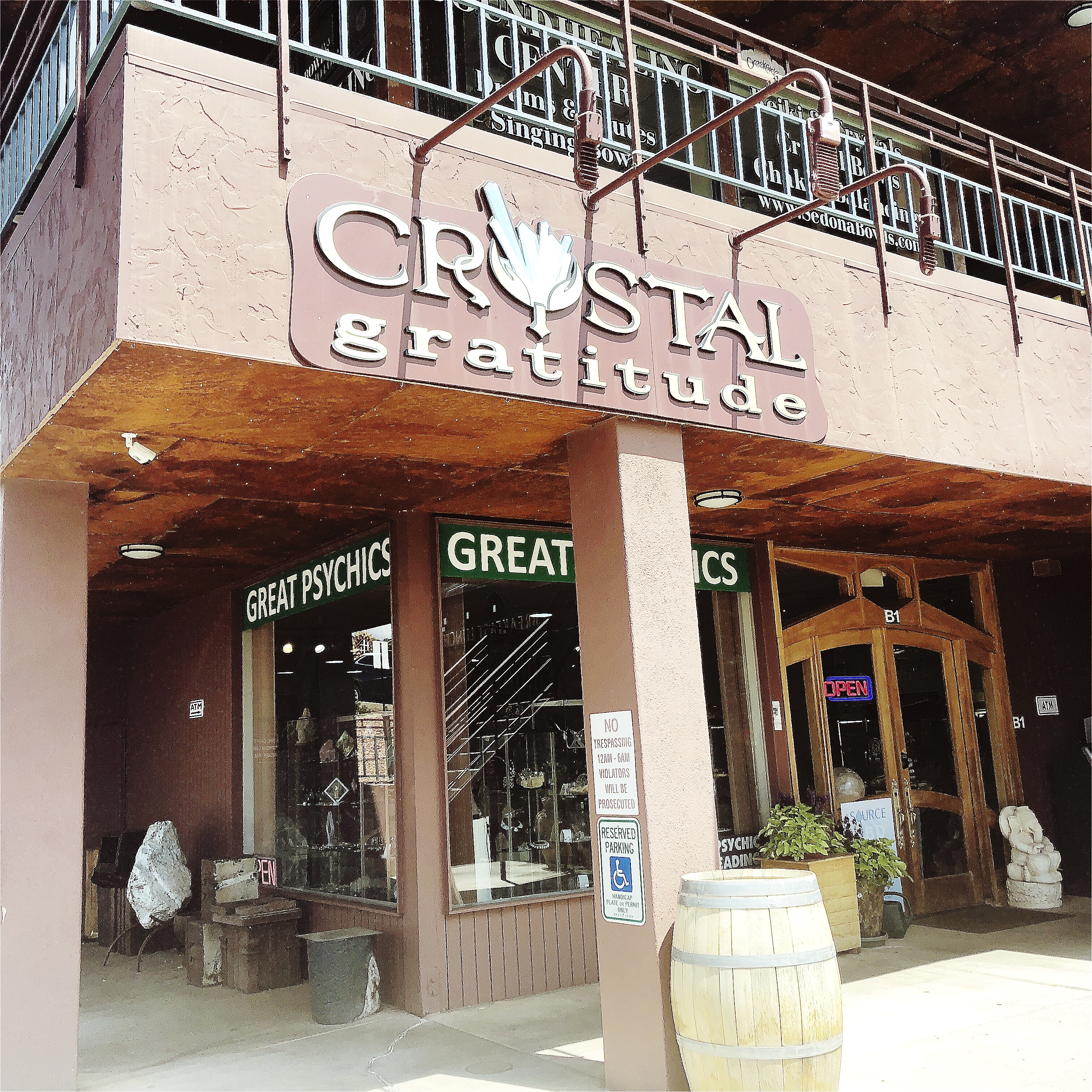 HipstamaticPhoto-556657479.358314