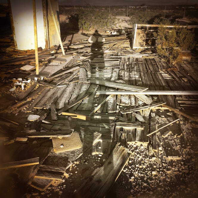 HipstamaticPhoto-556811008.249355