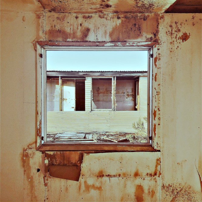 HipstamaticPhoto-556811400.266037