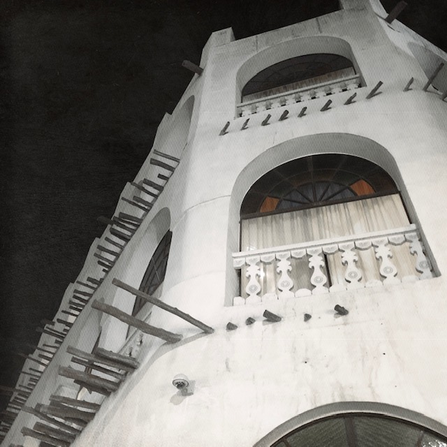 HipstamaticPhoto-565119181.928956